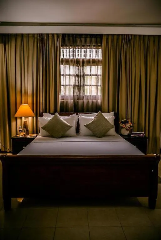 Ocean Beauty Hotel Negombo 0*,